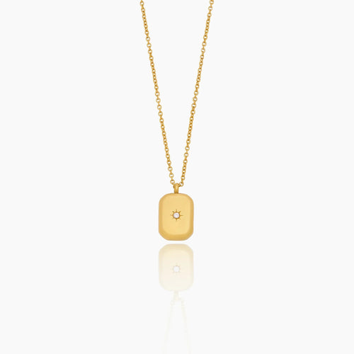 Stella Pendant Necklace